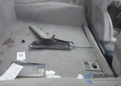 1992 Chevrolet Corvette z USA, uszkodzony, nr VIN 1G1YY23P1N5100904